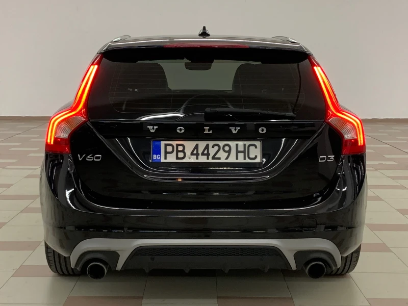 Volvo V60 D3 2.0d, снимка 6 - Автомобили и джипове - 47596324