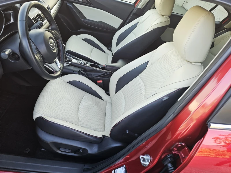 Mazda 3 1.5 EXCEED, снимка 10 - Автомобили и джипове - 52145181