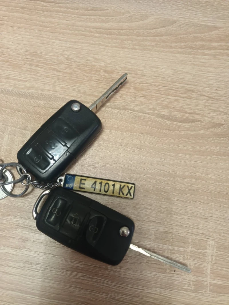 VW Golf Plus, снимка 6 - Автомобили и джипове - 52404479