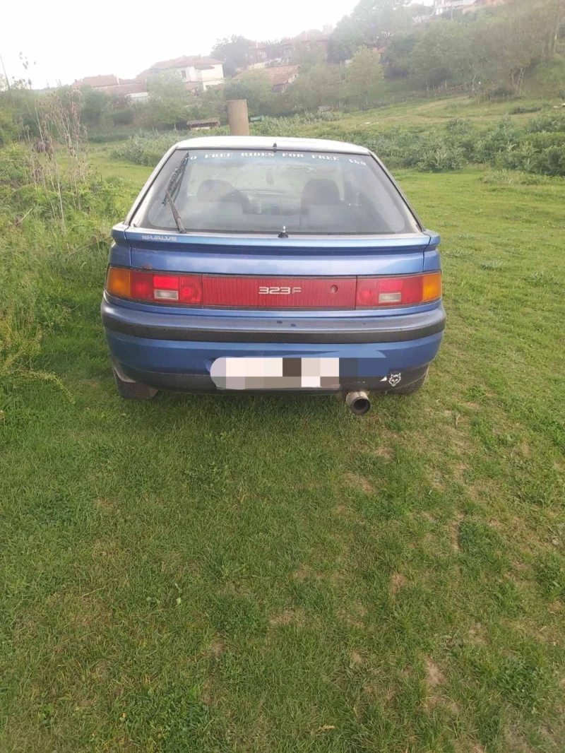 Mazda 323, снимка 2 - Автомобили и джипове - 52637393