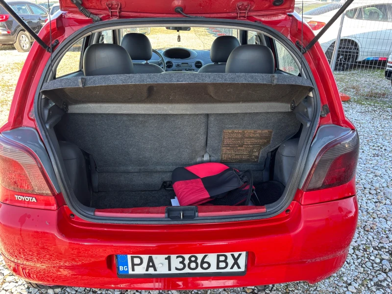 Toyota Yaris 1.0 i, снимка 14 - Автомобили и джипове - 52876487