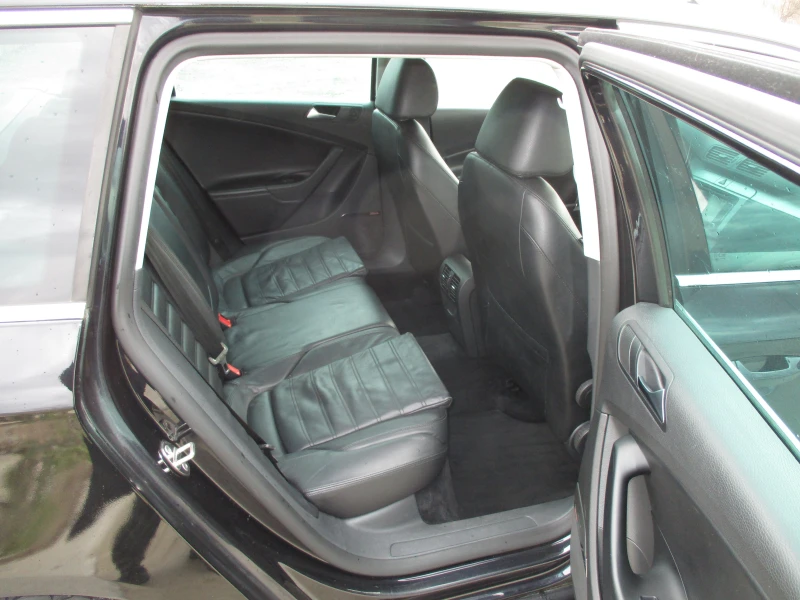 VW Passat 2.0TDI/170кс./R-LINE/ФУЛ-ЕКСТРИ/КАТО НОВА, снимка 15 - Автомобили и джипове - 53233507