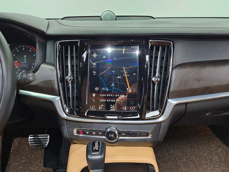 Volvo V90 T5 Pro AWD| 250к.с.| ВКЛ.ТЕХНОТЕСТ, снимка 12 - Автомобили и джипове - 55719440