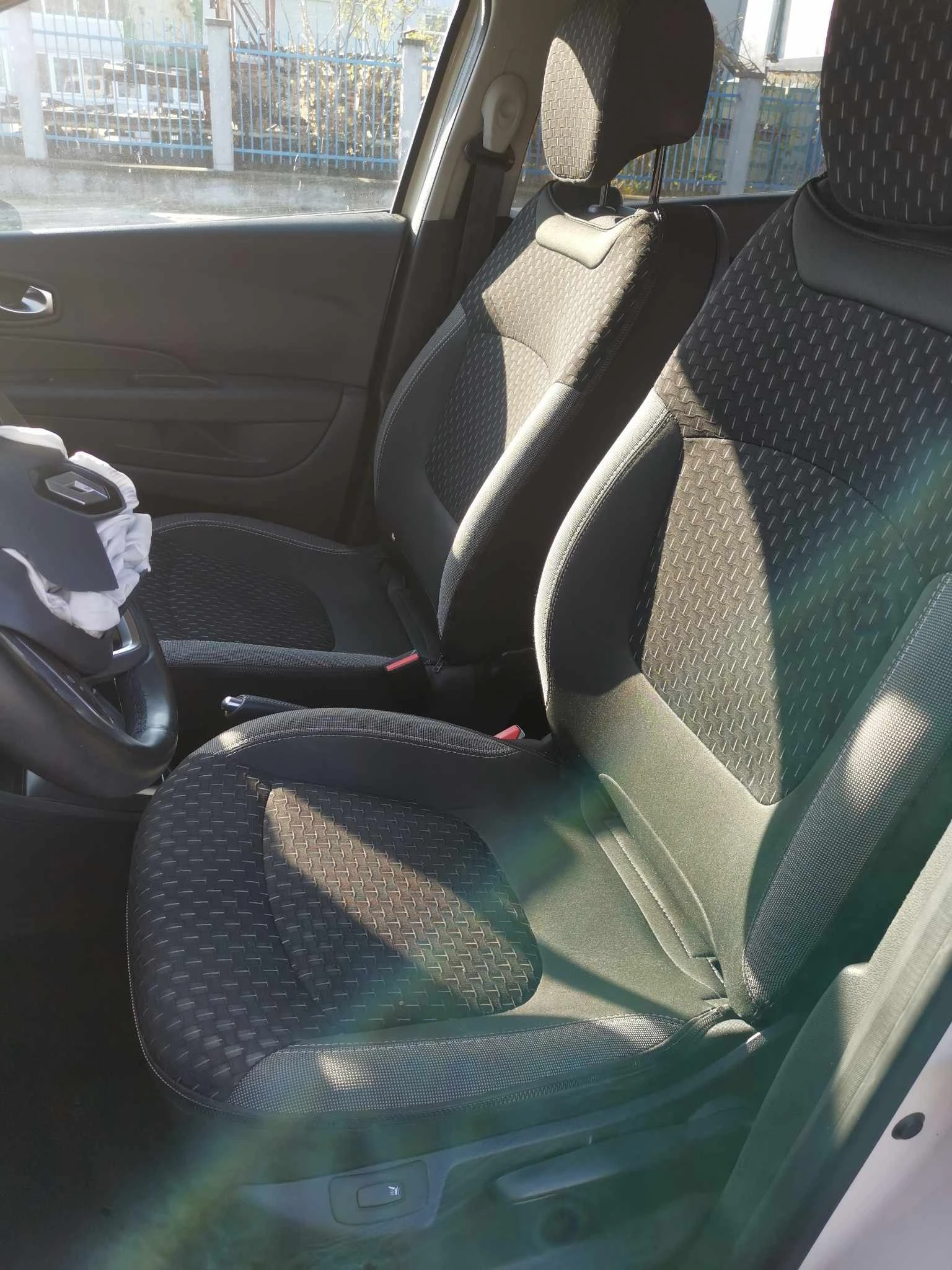 Renault Captur 1.2i | Mobile.bg — изображение 11