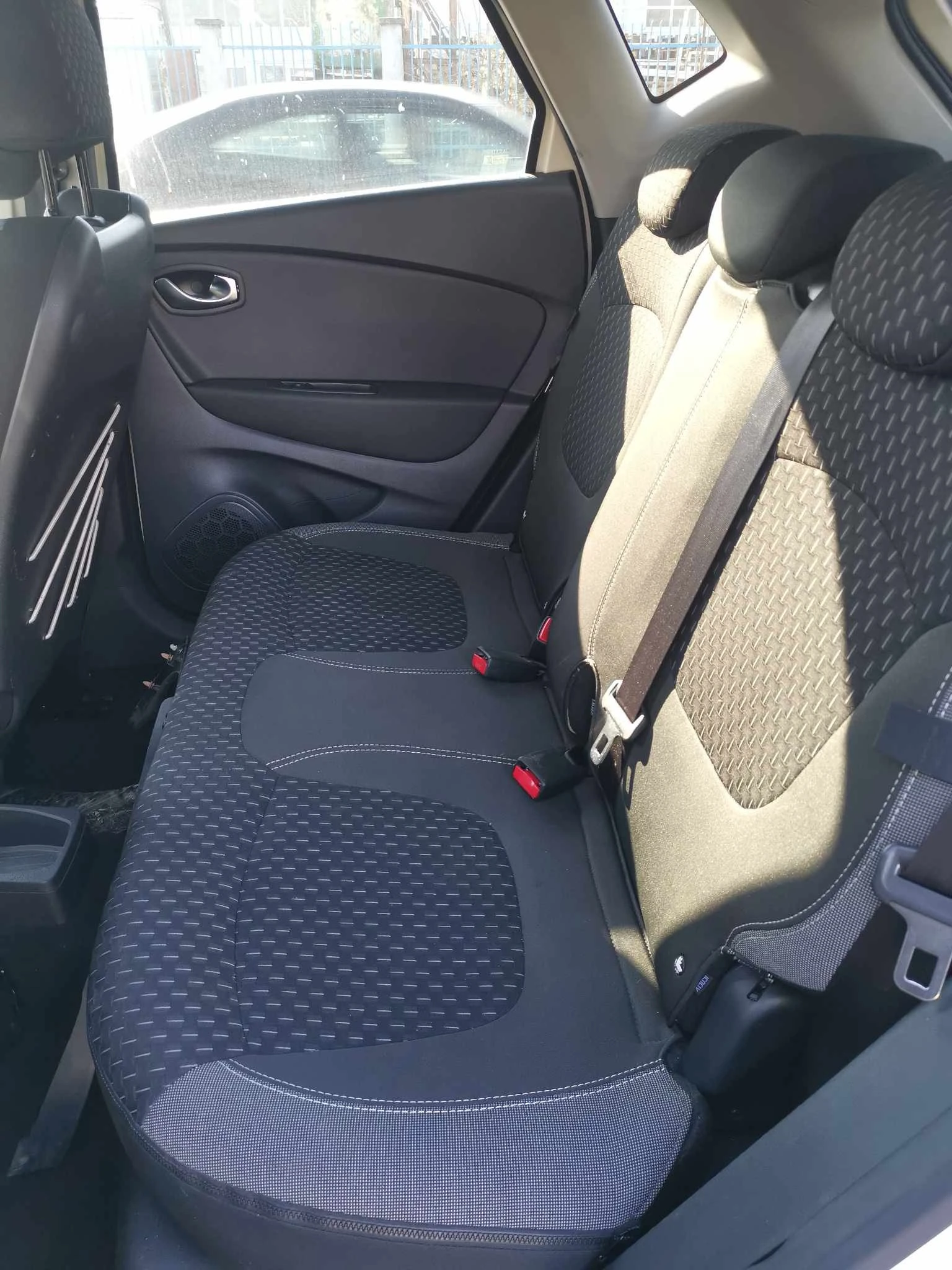 Renault Captur 1.2i | Mobile.bg — изображение 12