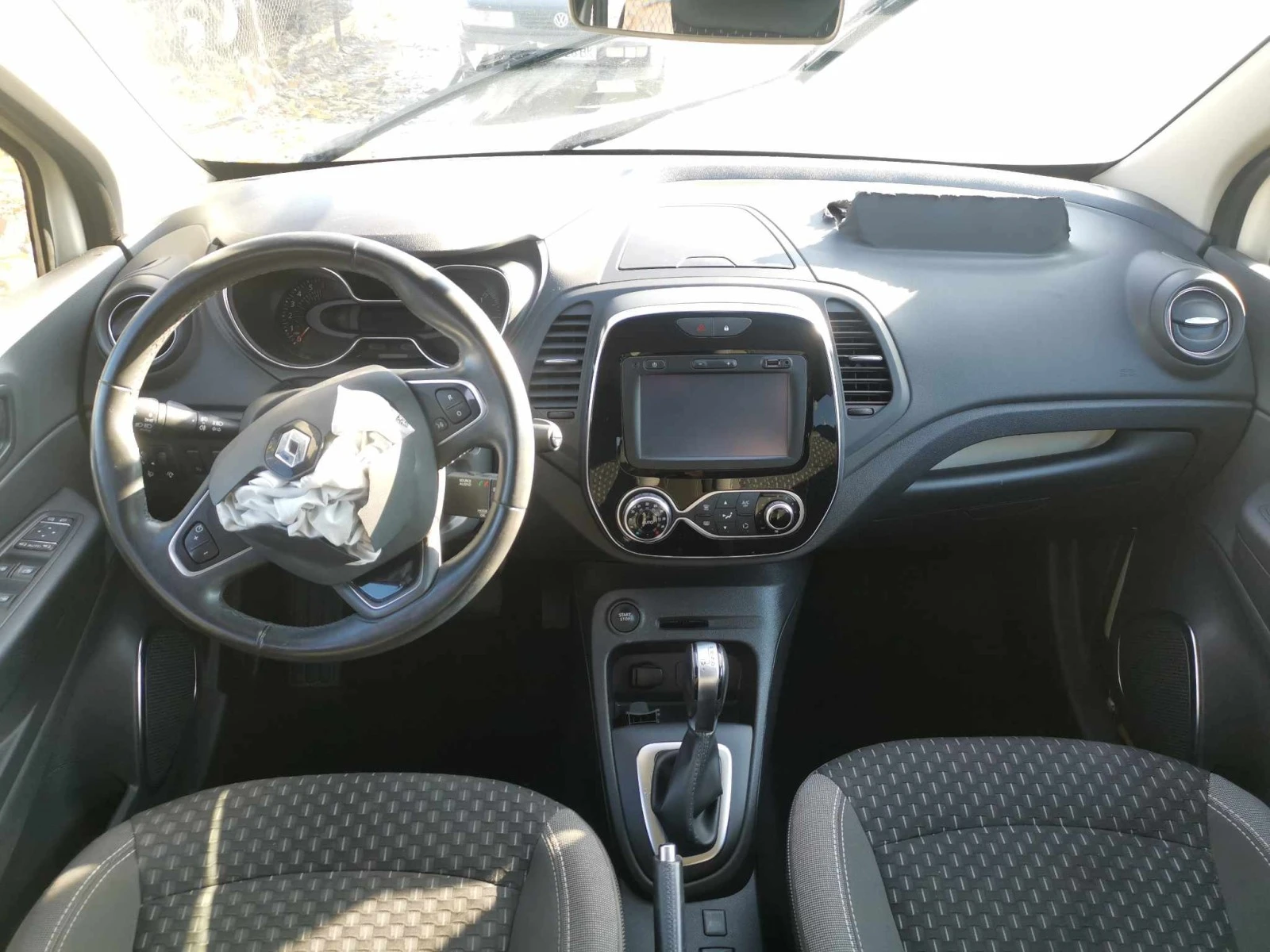 Renault Captur 1.2i | Mobile.bg — изображение 13