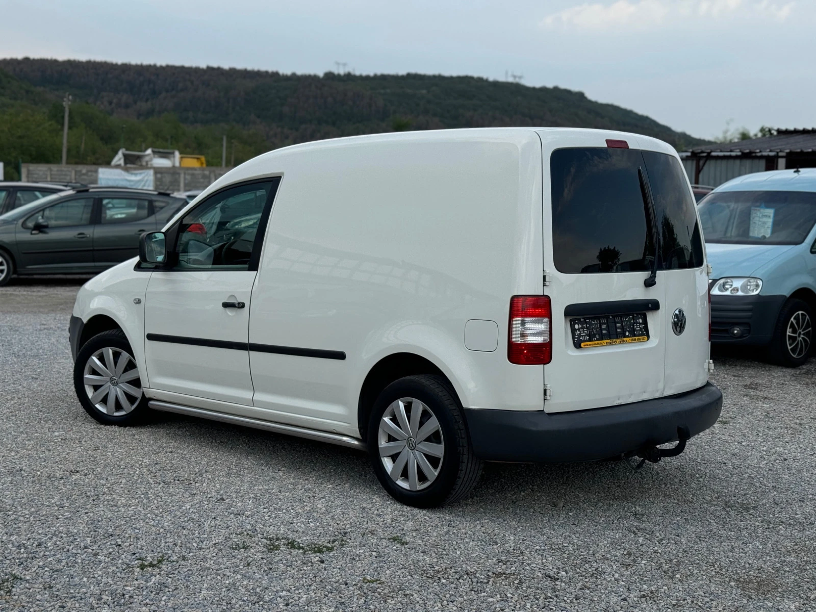 VW Caddy 1.9TDI 105кс КЛИМАТИК - изображение 8