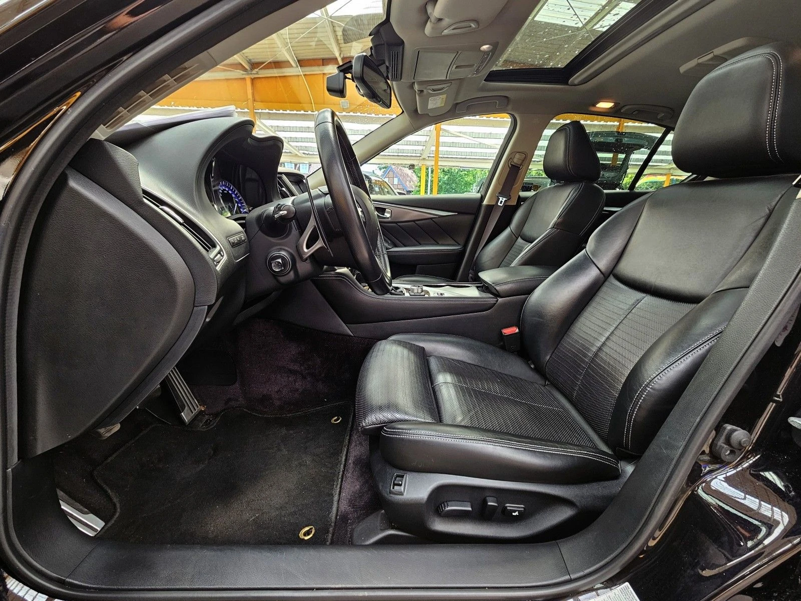 Infiniti Q50   2.2   44 | Mobile.bg   11