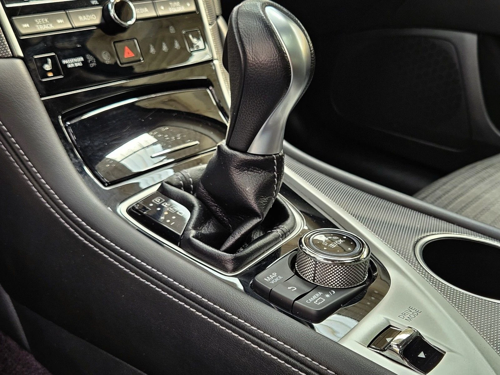 Infiniti Q50   2.2   44 | Mobile.bg   13