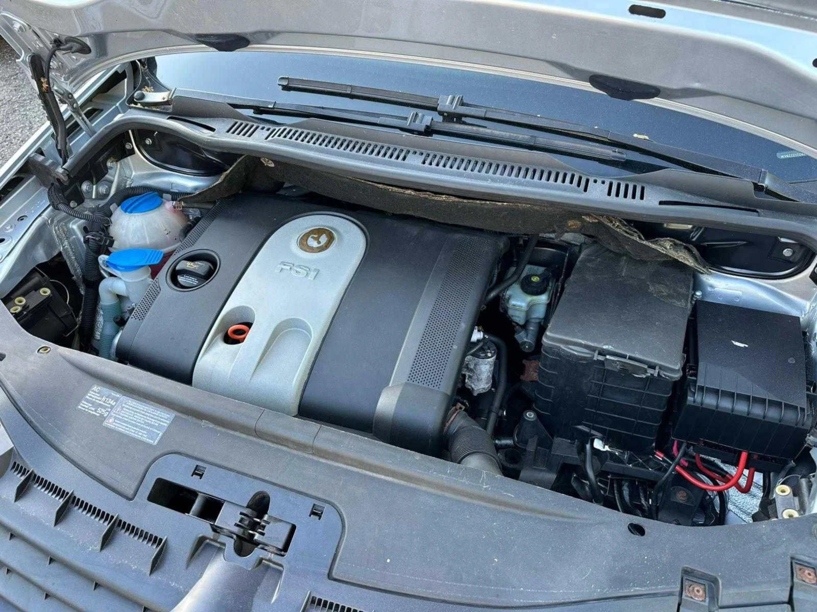VW Touran 1.6 FSI - изображение 7