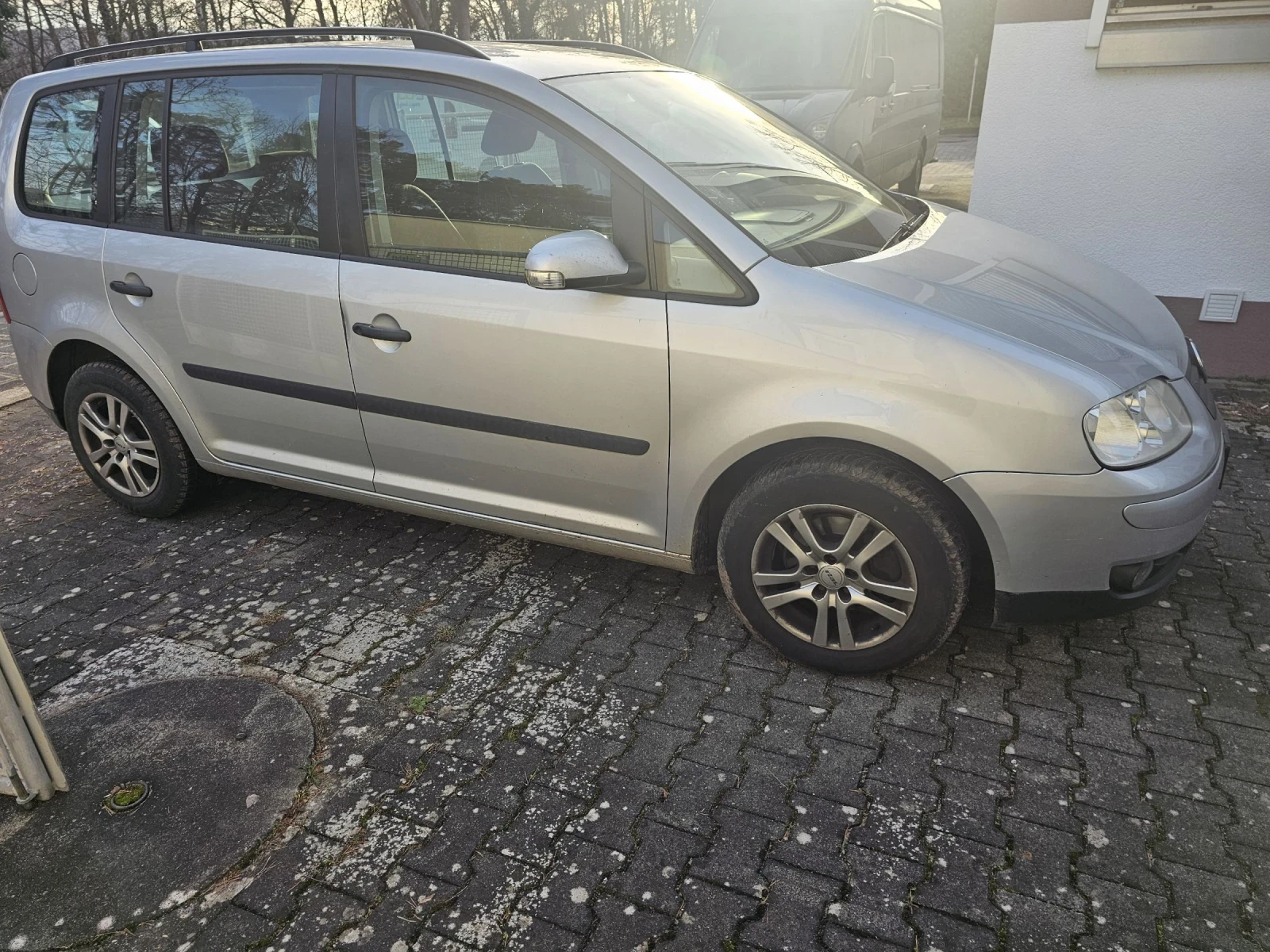 VW Touran 1.6 FSI - изображение 6