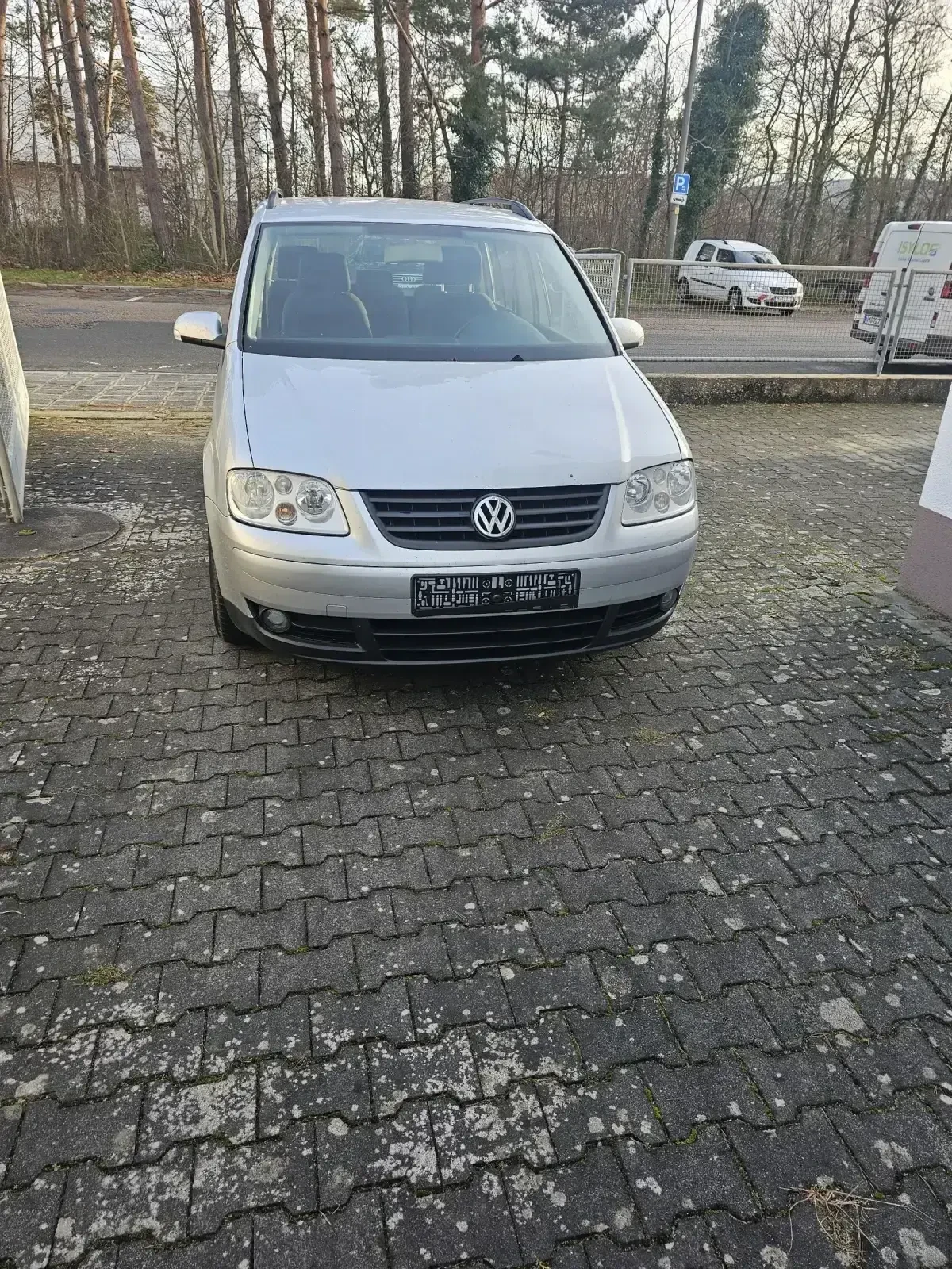 VW Touran 1.6 FSI - изображение 2