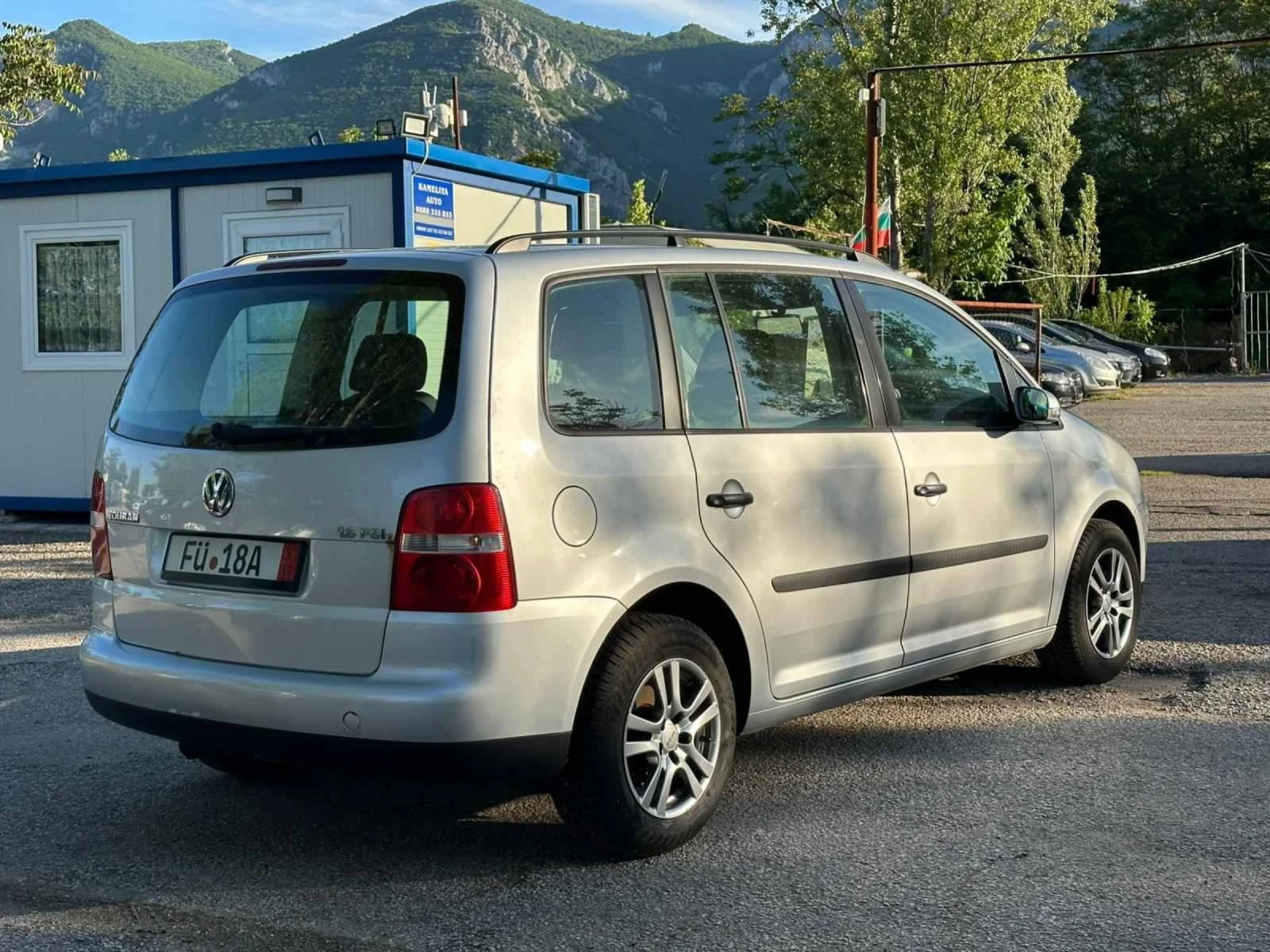VW Touran 1.6 FSI - изображение 3