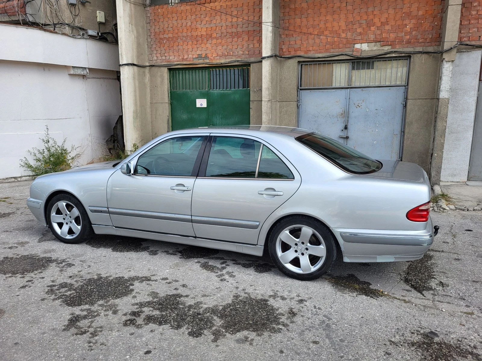 Mercedes-Benz E 320 3.2cdi - изображение 6