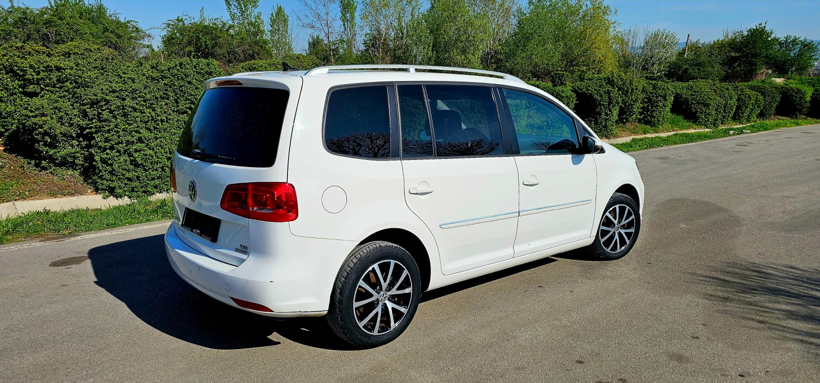 VW Touran 1.4 TGI Метан - изображение 4