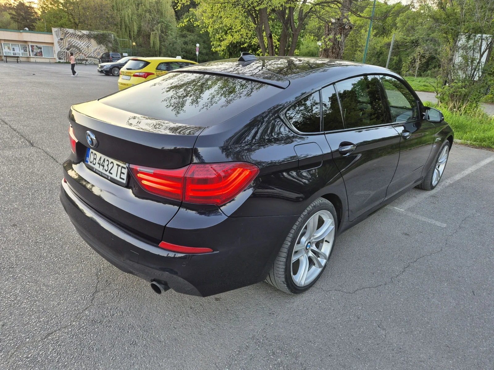 BMW 5 Gran Turismo 535xd, М пакет - изображение 3