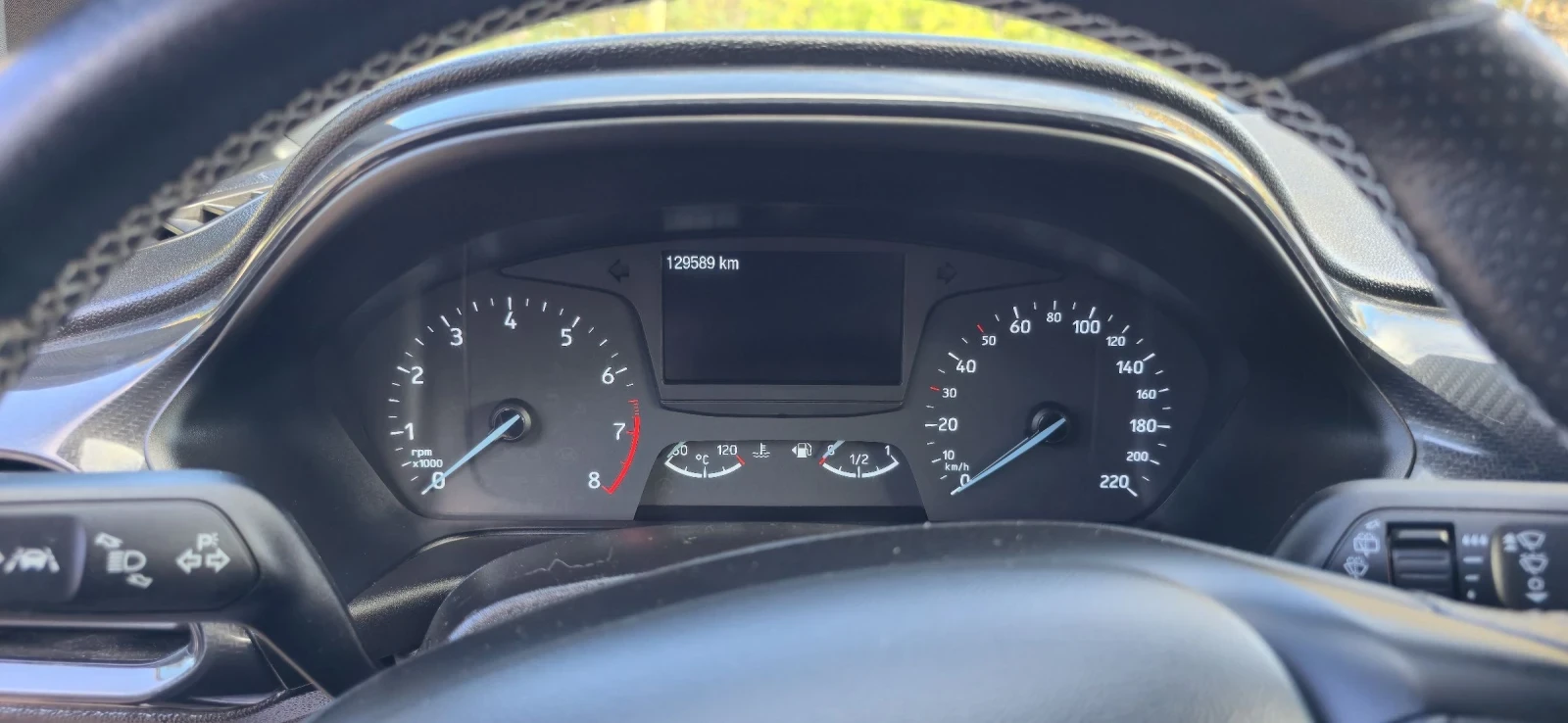 Ford Fiesta 1.0 ST Line - изображение 9