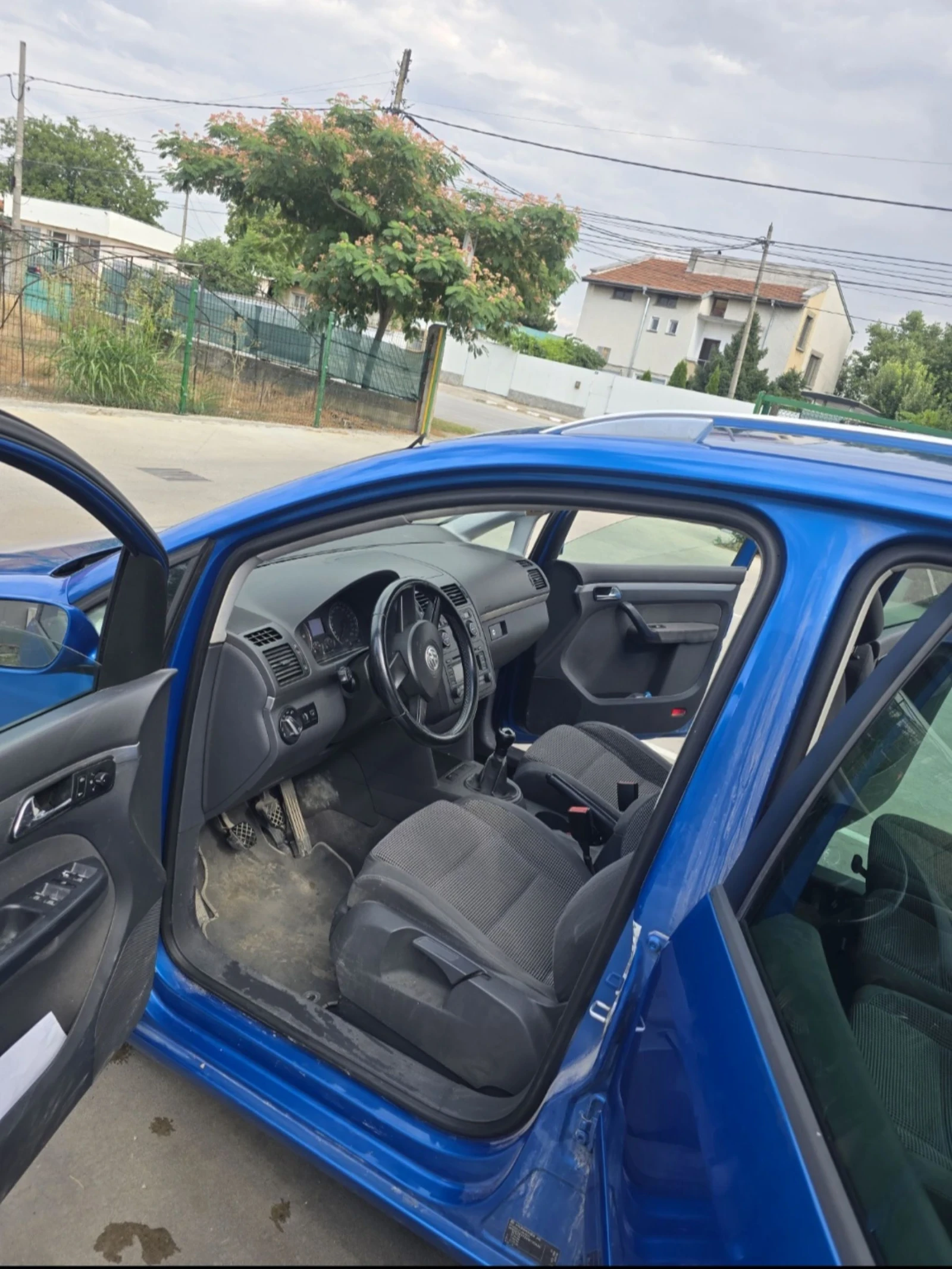 VW Touran  - изображение 5