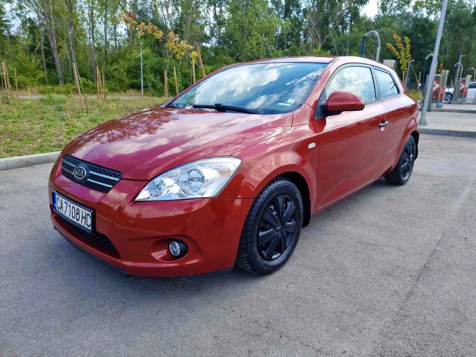 Kia Ceed 1.4   Реални километри   Обслужена - изображение 3