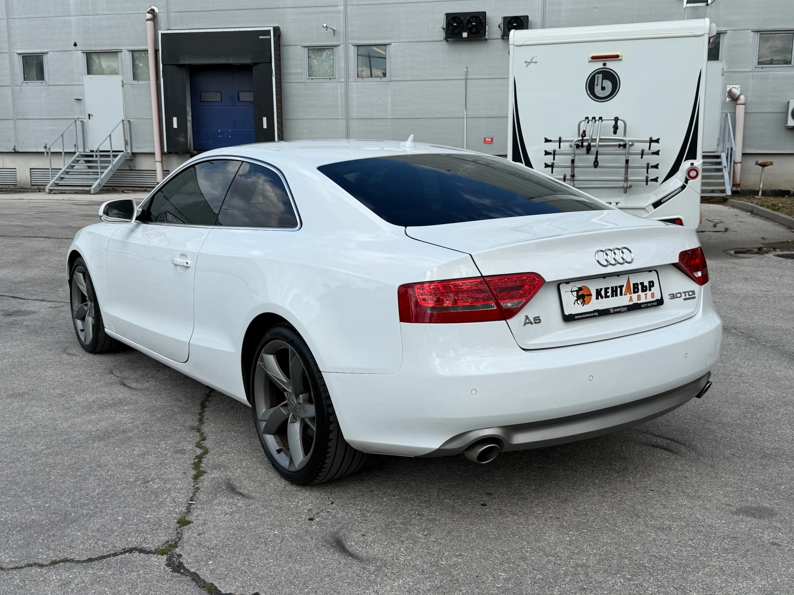 Audi A5 3.0d 239 к.с. quattro - изображение 3