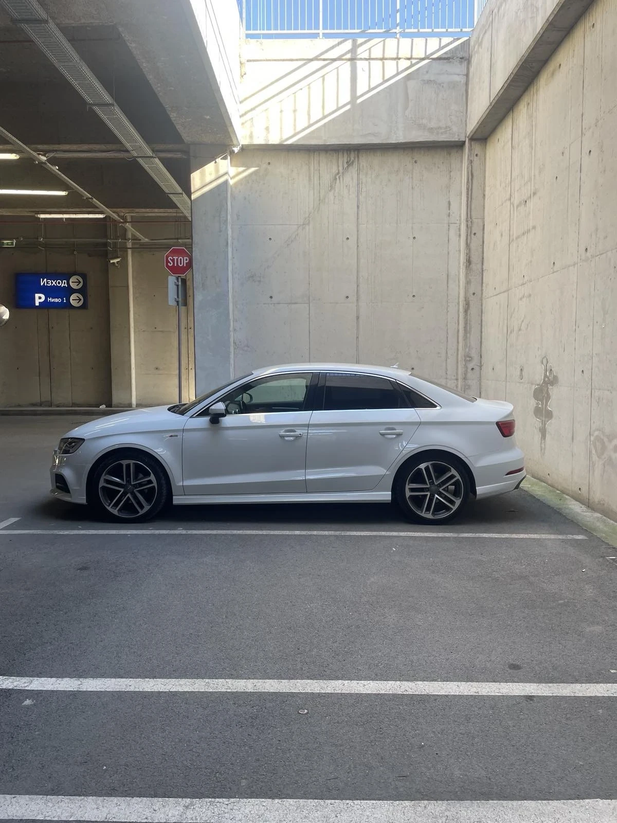 Audi A3 лимозина - изображение 7