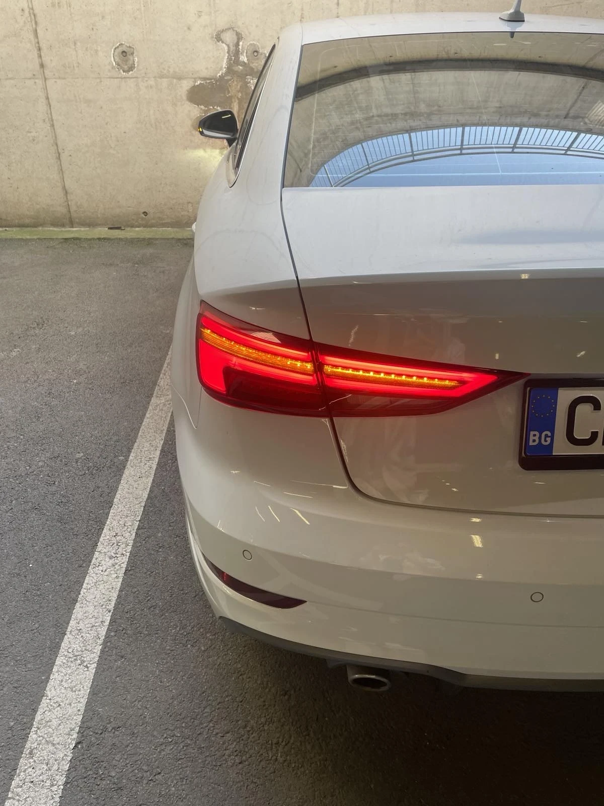 Audi A3 лимозина - изображение 4