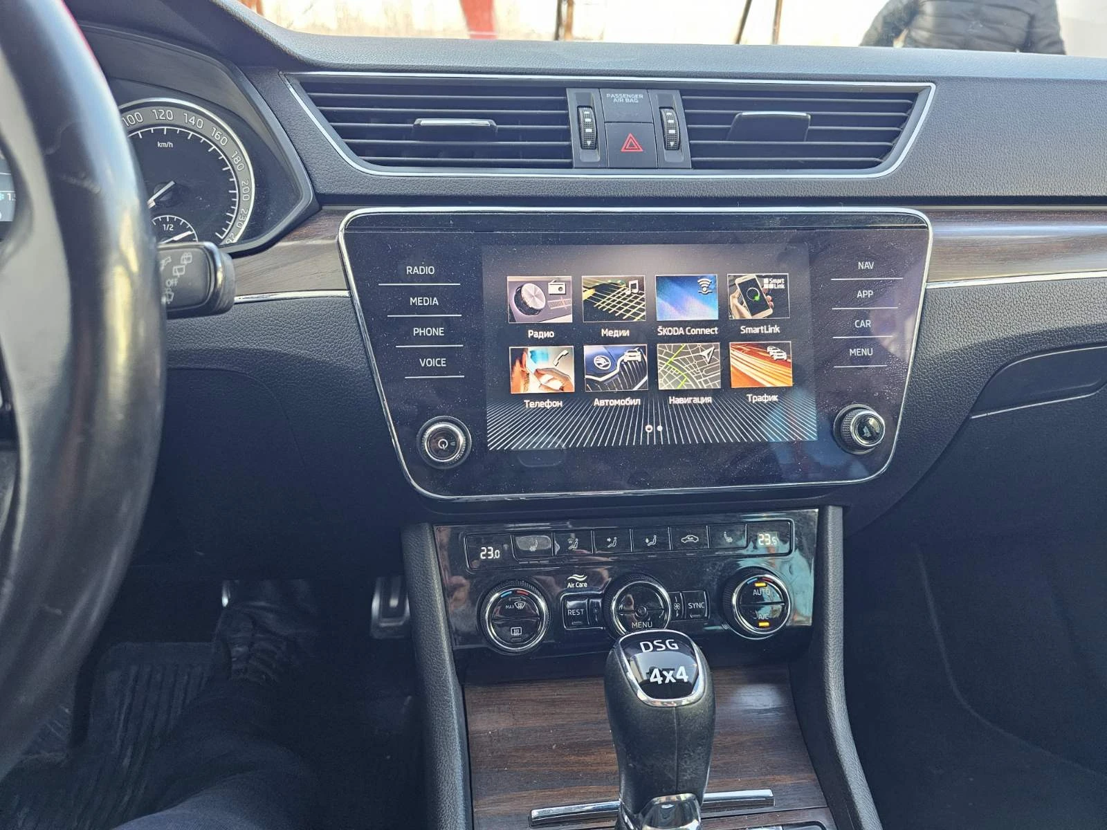 Skoda Superb Scout - изображение 10