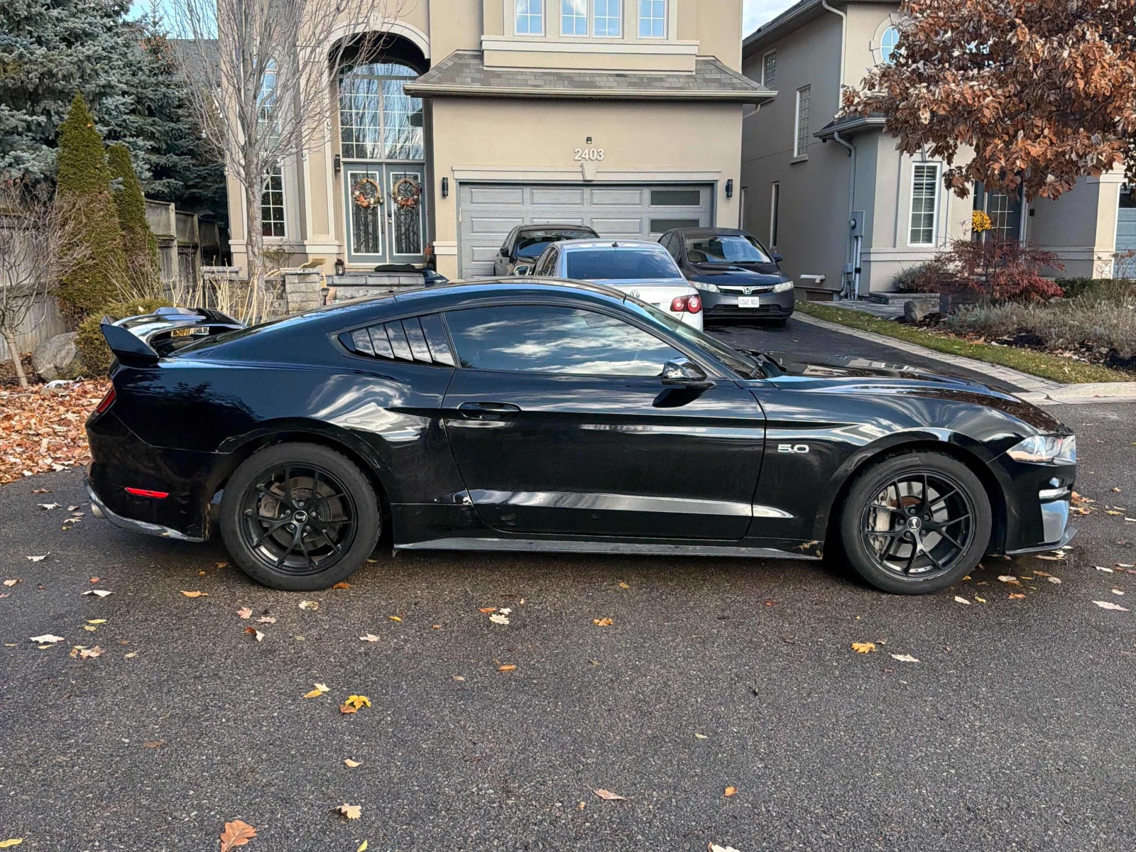 Ford Mustang GT * * CARFAX * * АВТО КРЕДИТ * *  - изображение 4