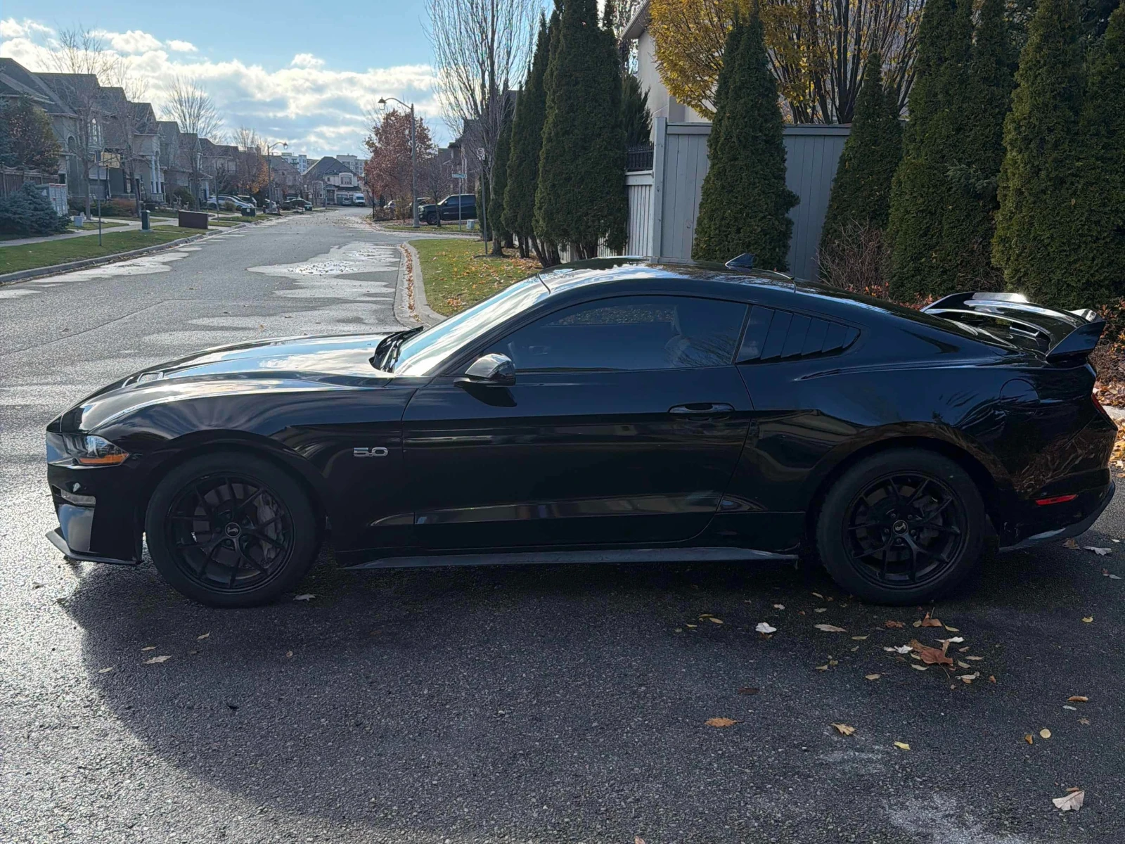 Ford Mustang GT * * CARFAX * * АВТО КРЕДИТ * *  - изображение 3