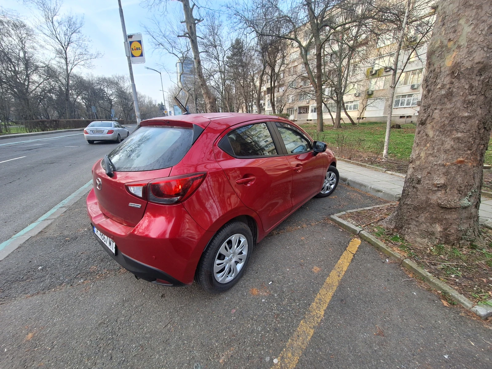 Mazda 2, снимка 8 - Автомобили и джипове - 53723712