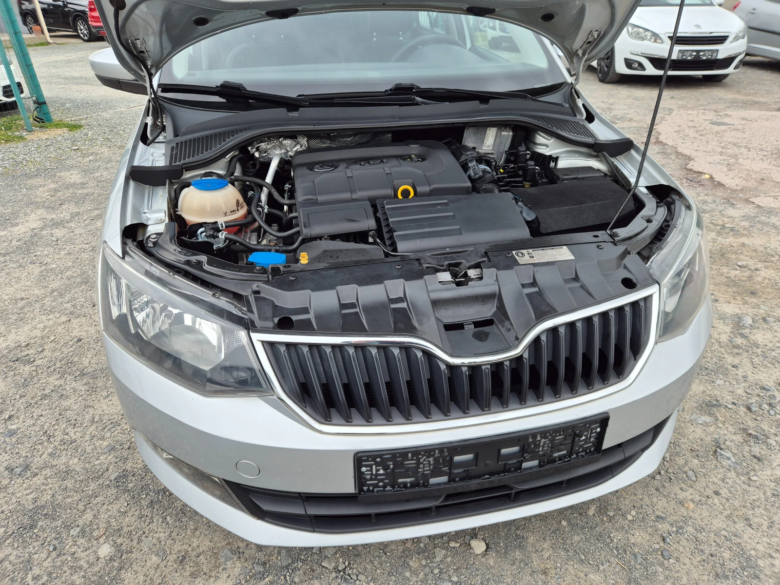 Skoda Fabia 1.4TDI DSG, снимка 15 - Автомобили и джипове - 53722241