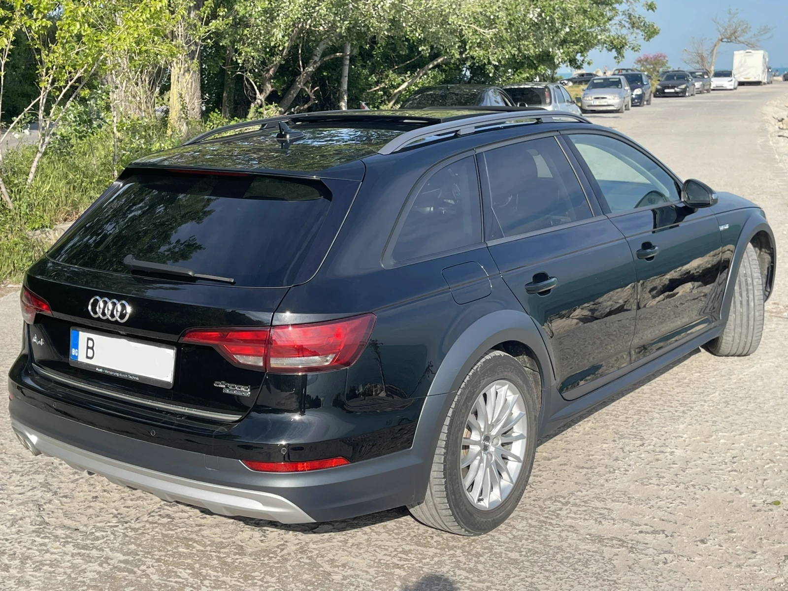 Audi A4 Allroad Обслужена* Печка* Дигитално табло* , снимка 5 - Автомобили и джипове - 54065733