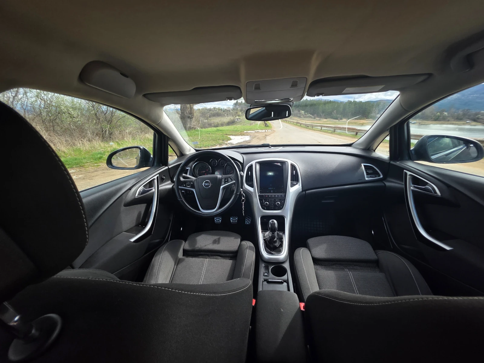 Opel Astra 1.6 турбо/газ, снимка 7 - Автомобили и джипове - 54080719