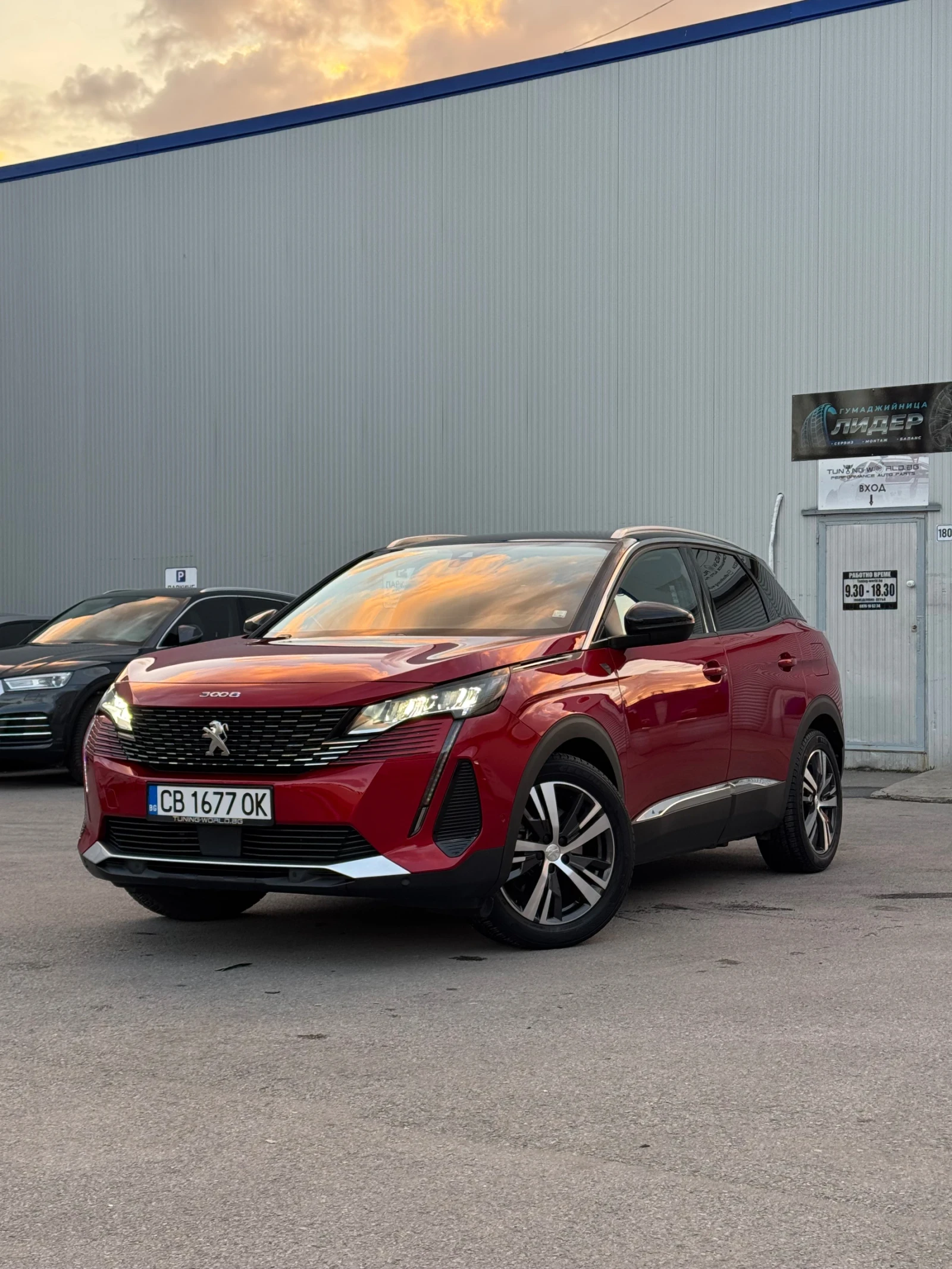 Peugeot 3008 PLUG-IN HYBRID 22ХИЛ/DISTRON/360CAM/KEYLESS/225К.С