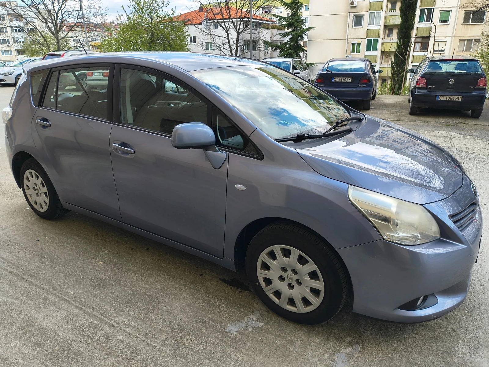 Toyota Verso, снимка 4 - Автомобили и джипове - 54108271
