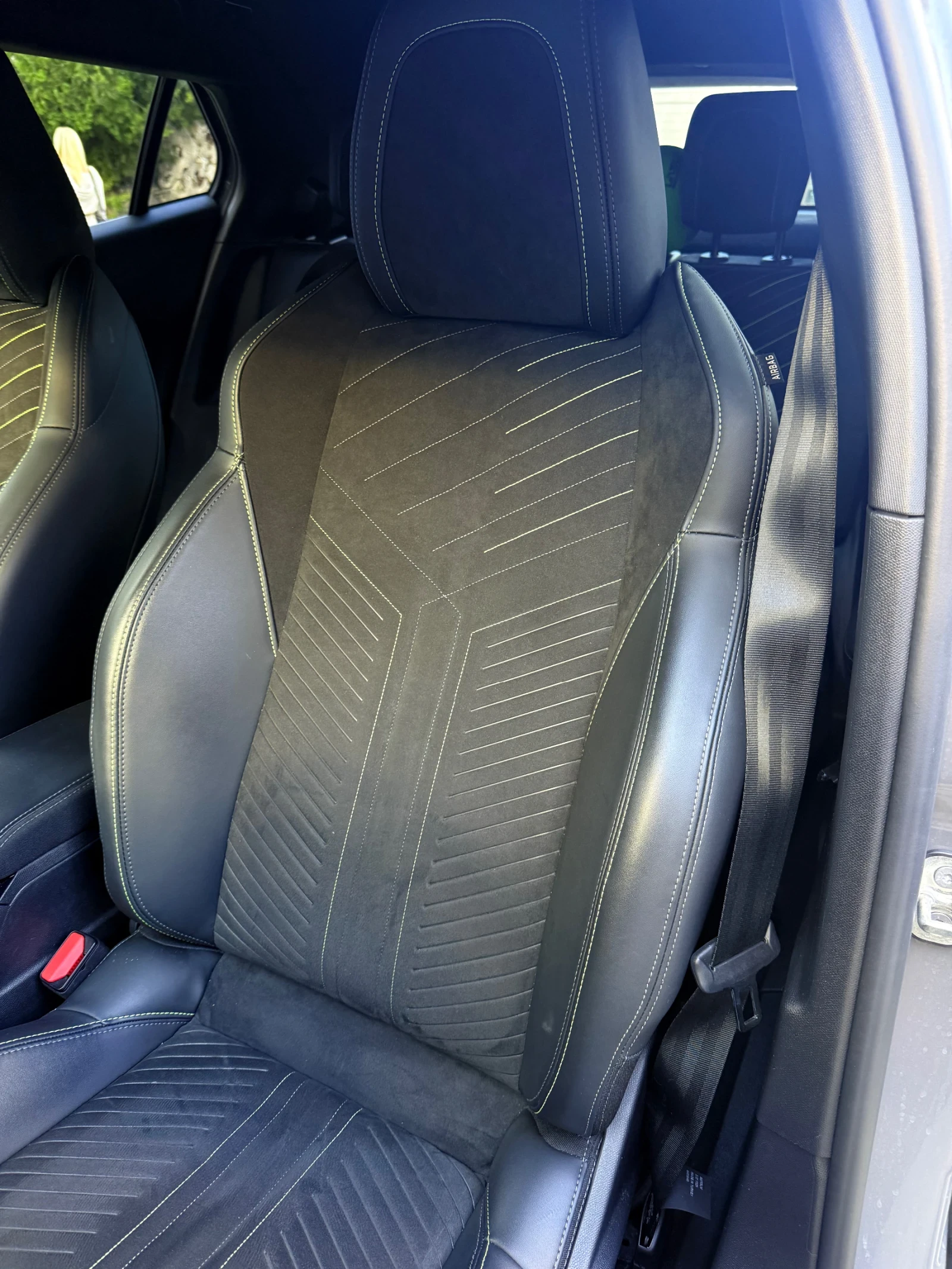 Peugeot 2008 GT, снимка 5 - Автомобили и джипове - 54443801