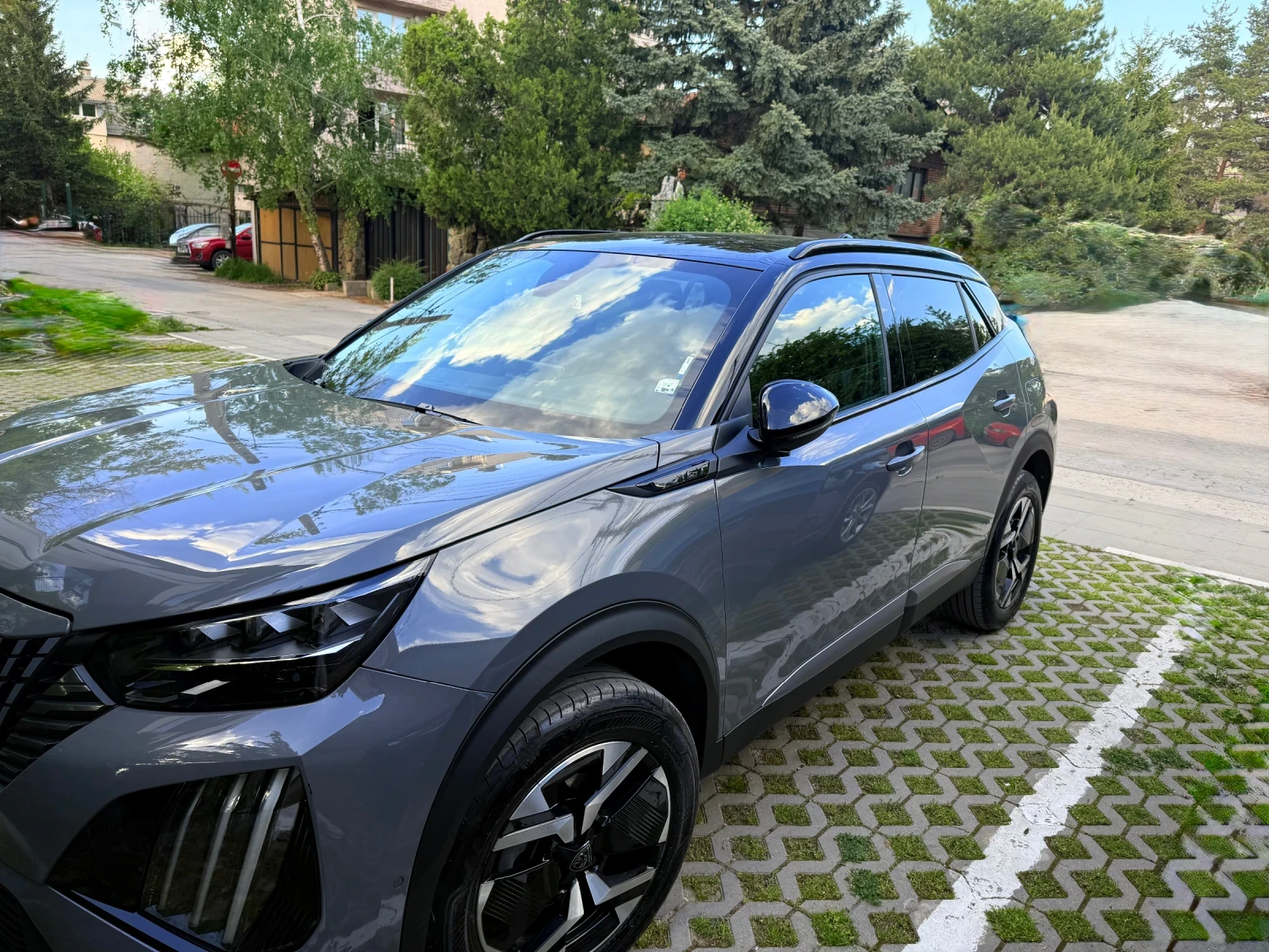 Peugeot 2008 GT, снимка 2 - Автомобили и джипове - 54443801