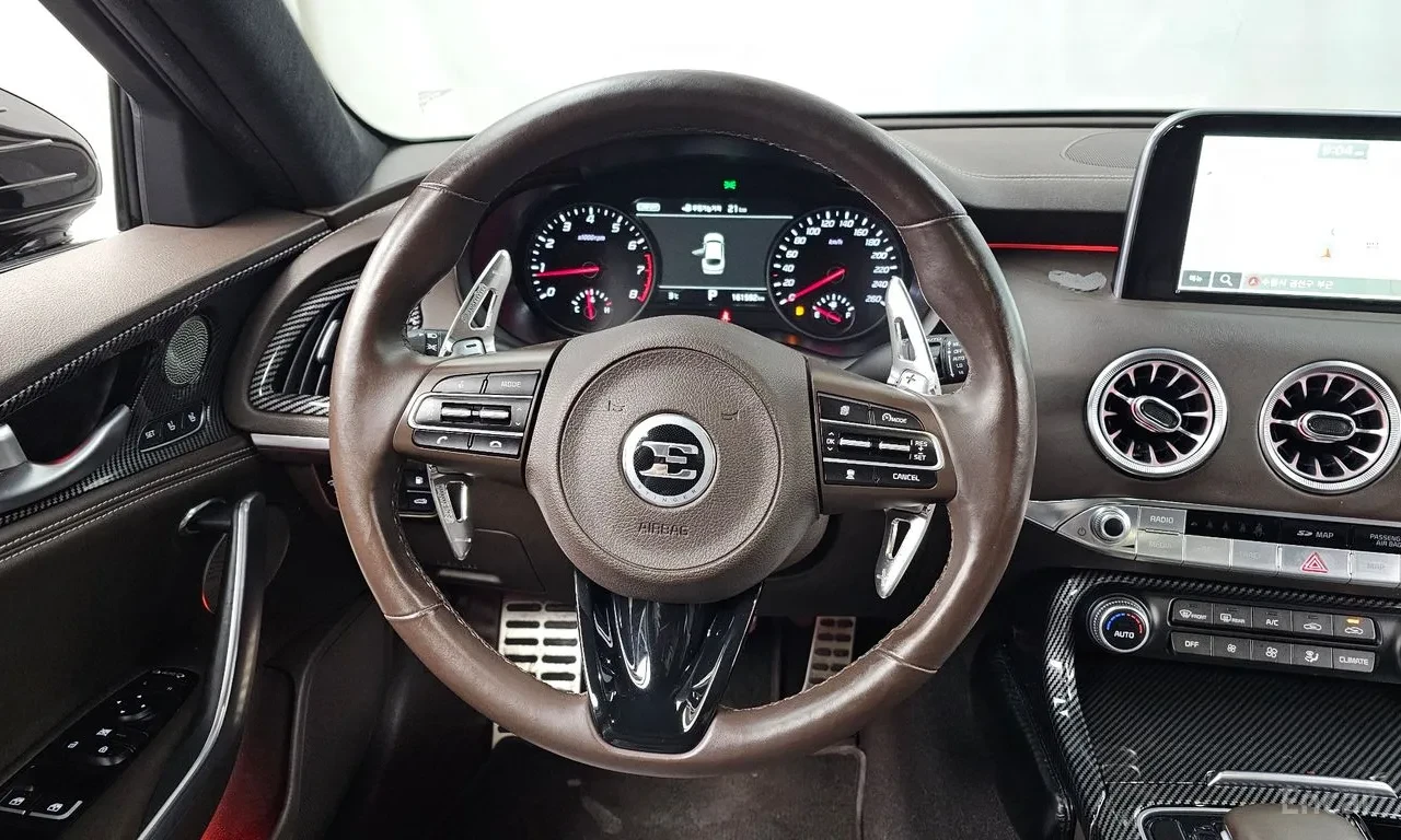 Kia Stinger 2.0 Turbo Platinum, снимка 12 - Автомобили и джипове - 54700501