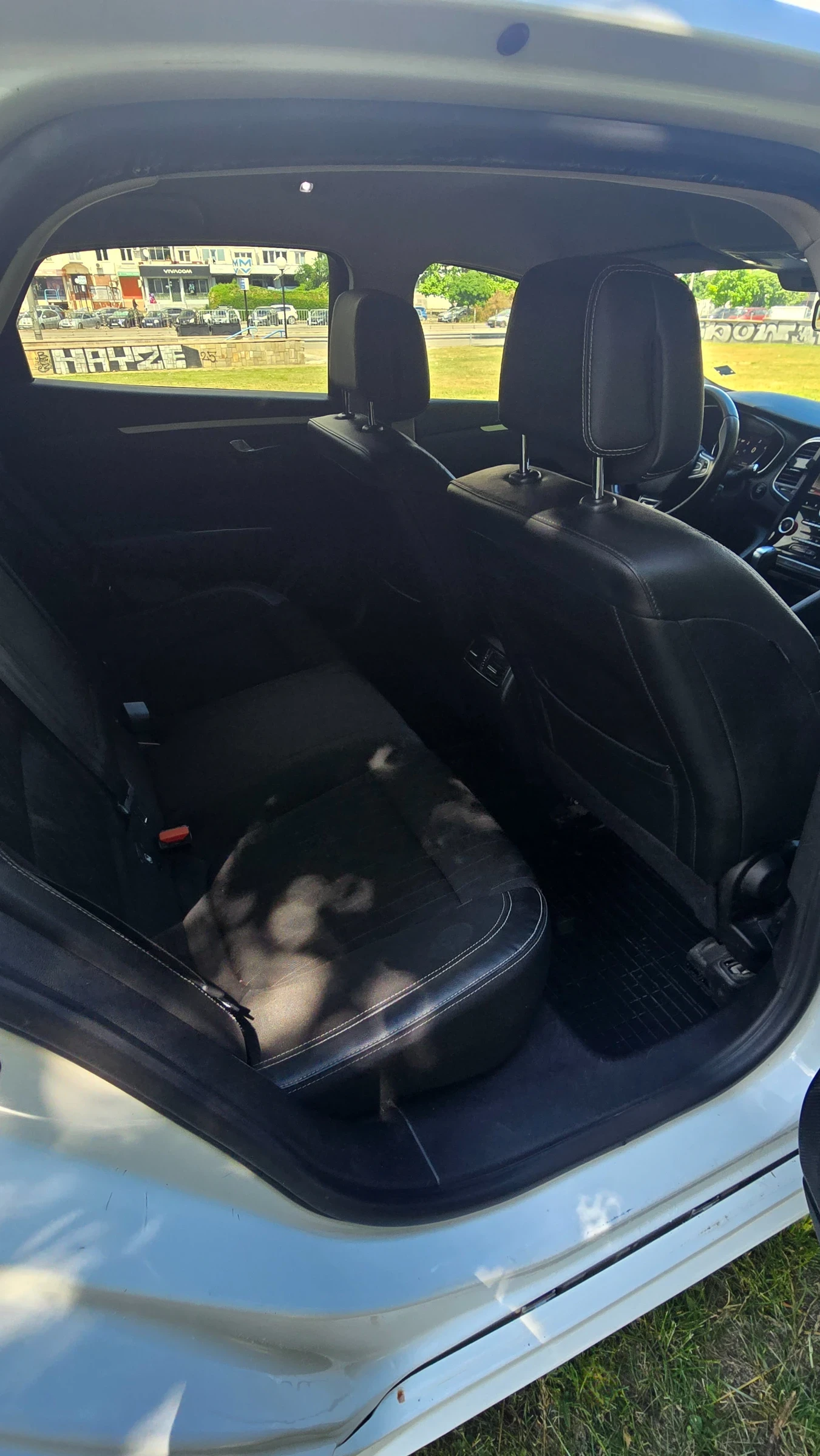 Renault Talisman 1.6 CDI LIMITED, снимка 15 - Автомобили и джипове - 54729430