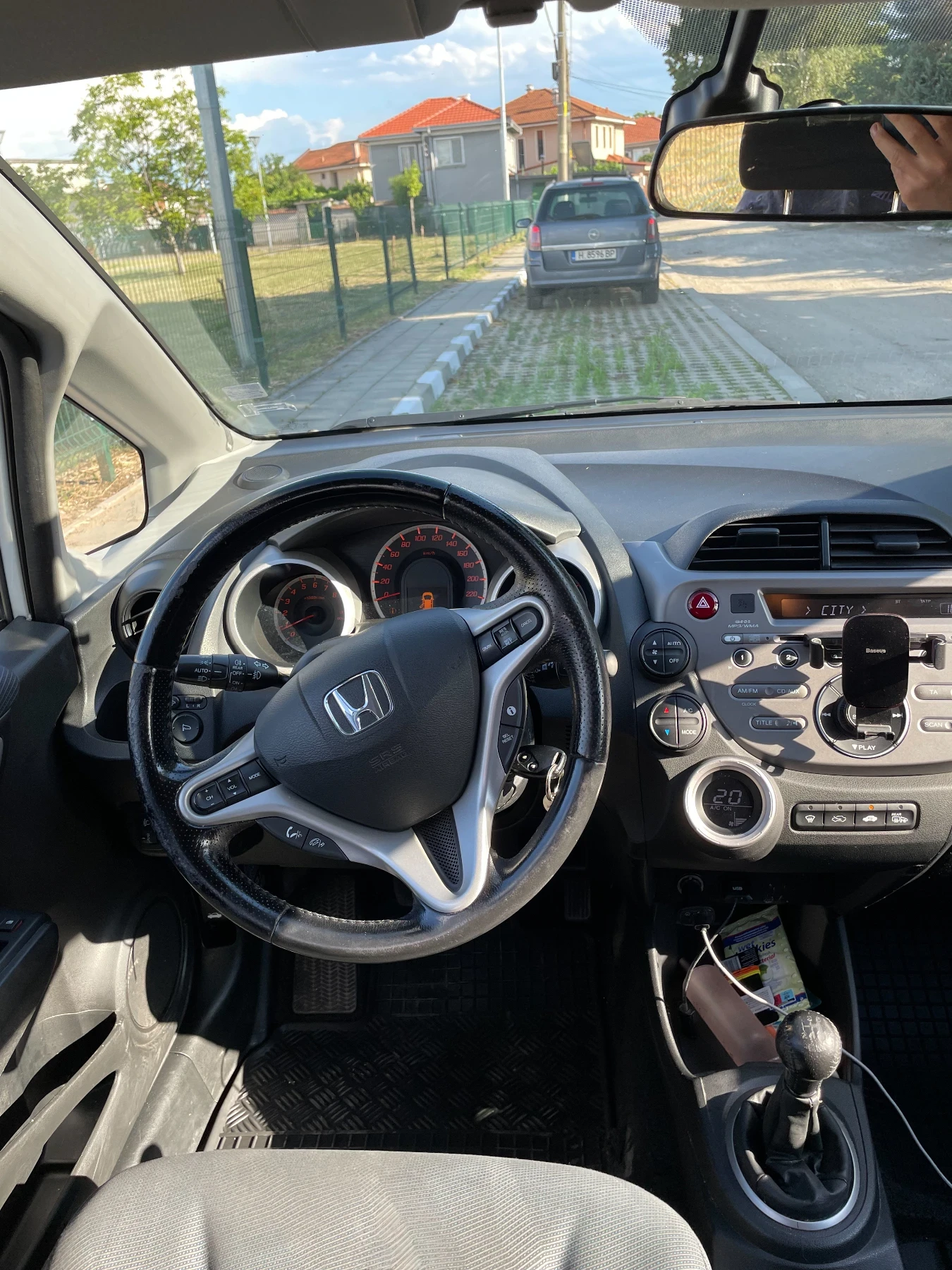 Honda Jazz 1.4 i, снимка 11 - Автомобили и джипове - 54967681