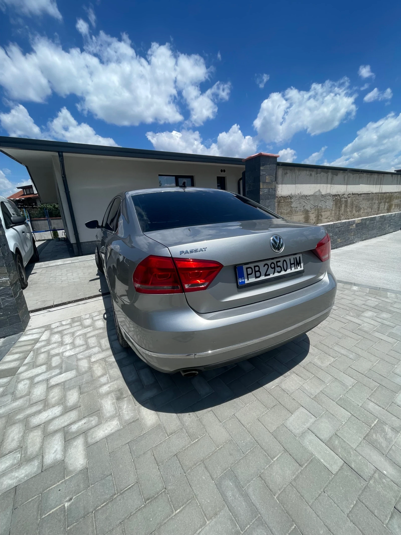 VW Passat 2.5, снимка 4 - Автомобили и джипове - 54983309