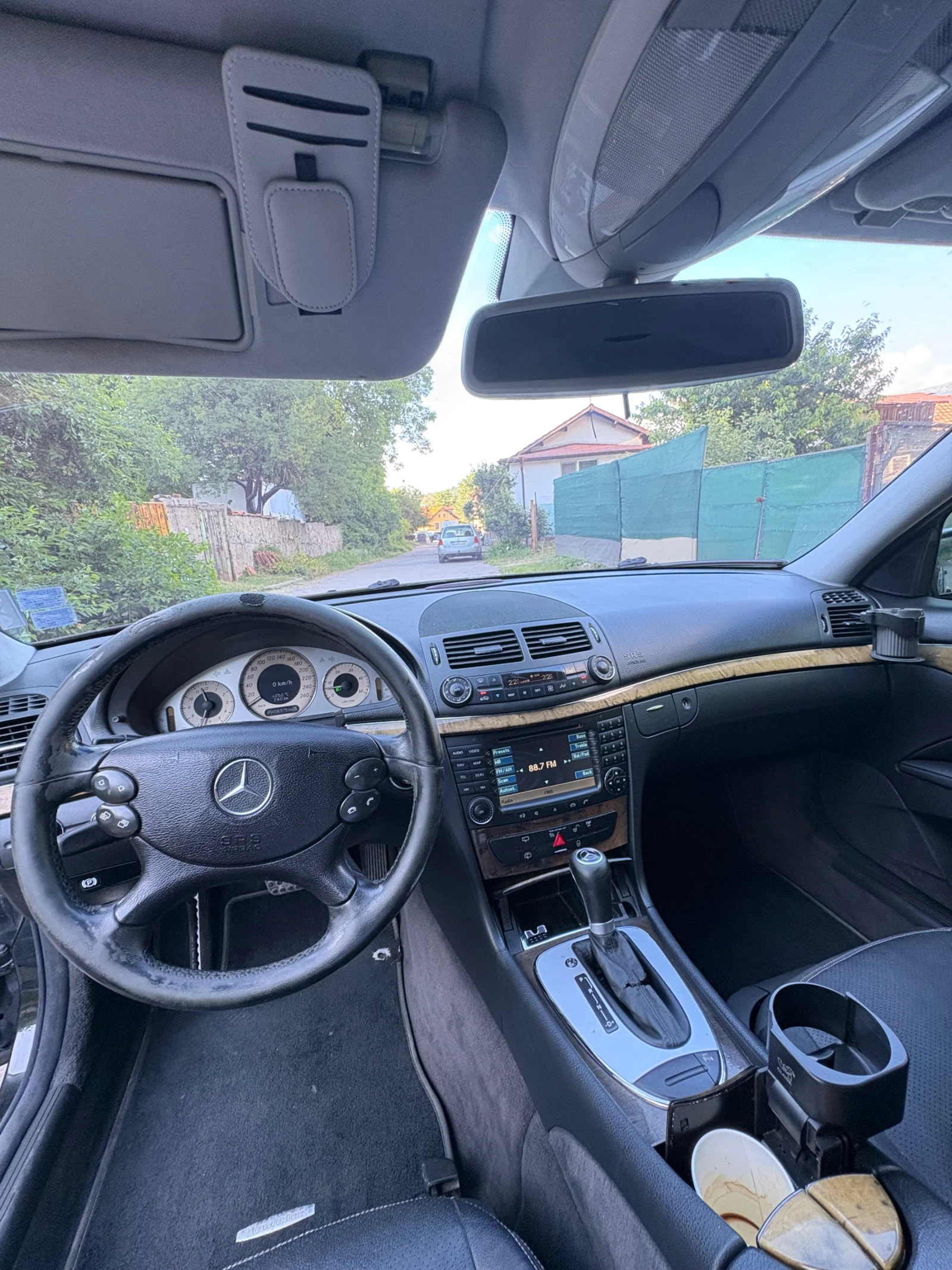Mercedes-Benz E 320 V6 om642 4matic, снимка 11 - Автомобили и джипове - 55100155