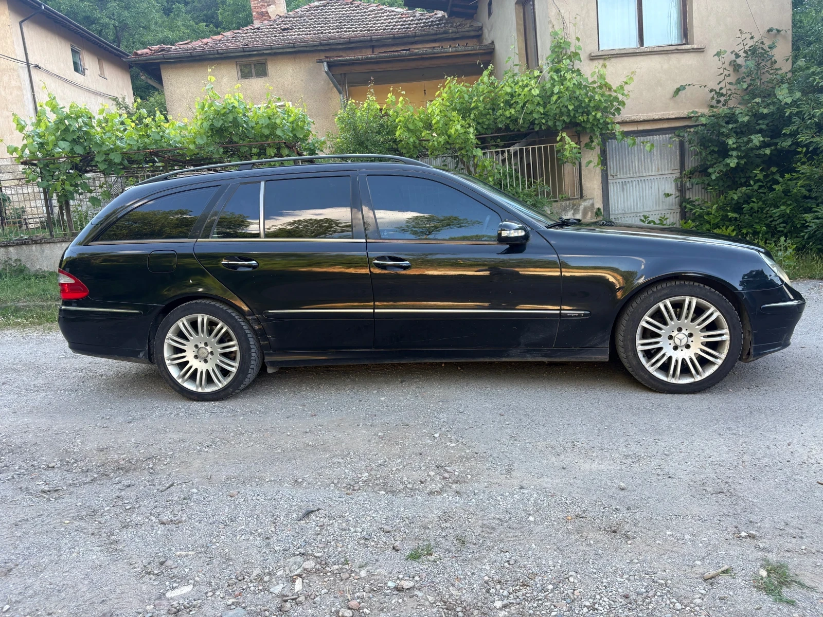 Mercedes-Benz E 320 V6 om642 4matic, снимка 3 - Автомобили и джипове - 55100155