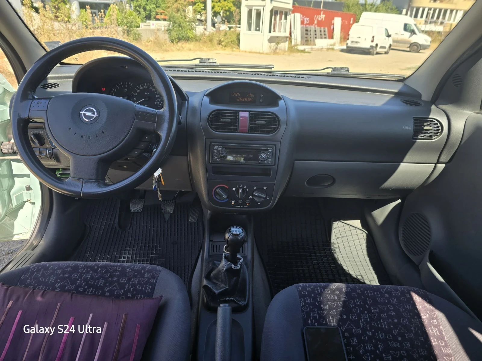 Opel Corsa, снимка 5 - Автомобили и джипове - 56107176
