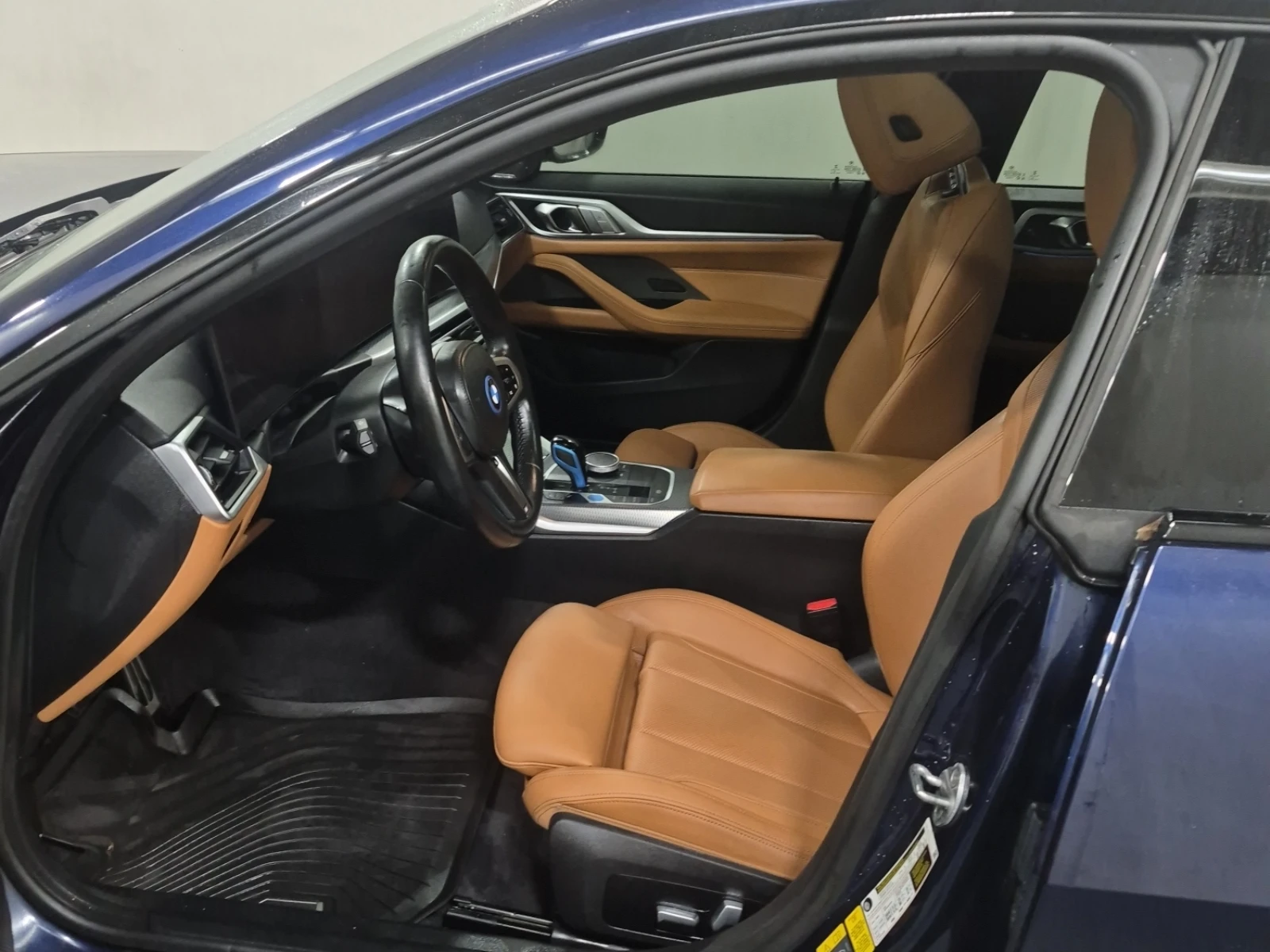 BMW i4, снимка 5 - Автомобили и джипове - 56041212