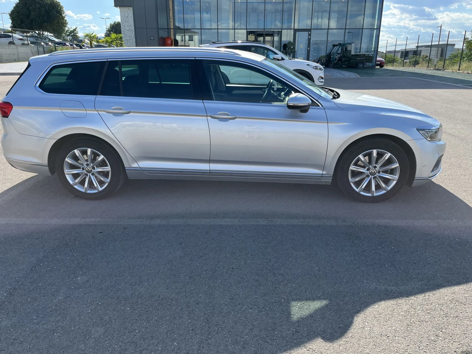 VW Passat ELEGANCE , снимка 3 - Автомобили и джипове - 56187522