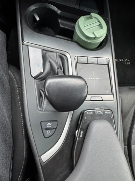 Lexus UX 250h Executive, снимка 8