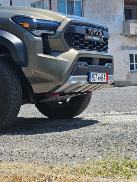Toyota Tacoma, снимка 2
