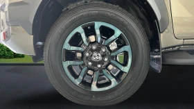 Toyota Hilux INVINCIBLE JBL 48V 2.8,    647 . | Mobile.bg    16