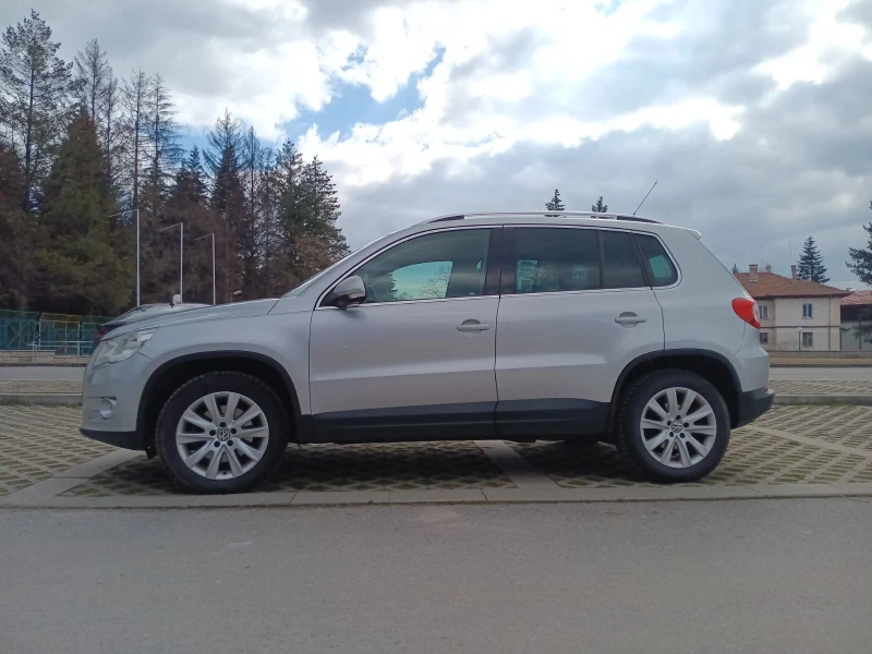 VW Tiguan  2.0 TDI/4 MOTION, снимка 5 - Автомобили и джипове - 49346354